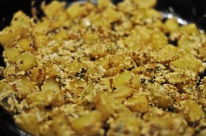 Potatoes with poppy seed paste